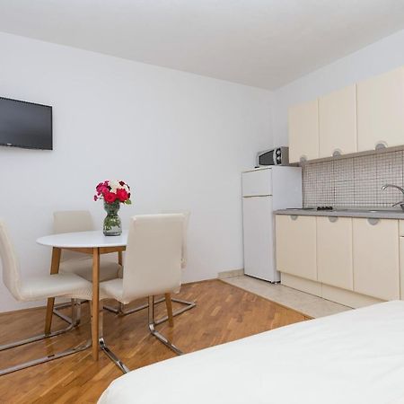 Skiljini Dvori - Apartman Μακάρσκα Εξωτερικό φωτογραφία