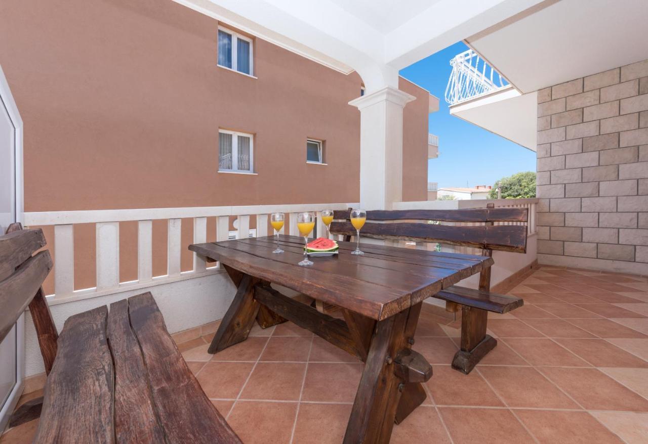 Skiljini Dvori - Apartman Μακάρσκα Εξωτερικό φωτογραφία