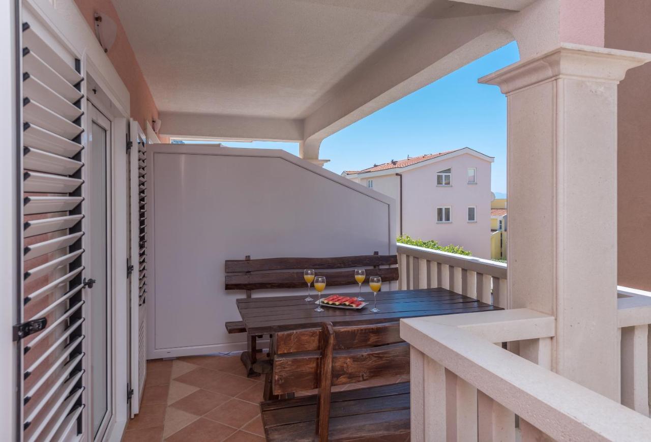 Skiljini Dvori - Apartman Μακάρσκα Εξωτερικό φωτογραφία